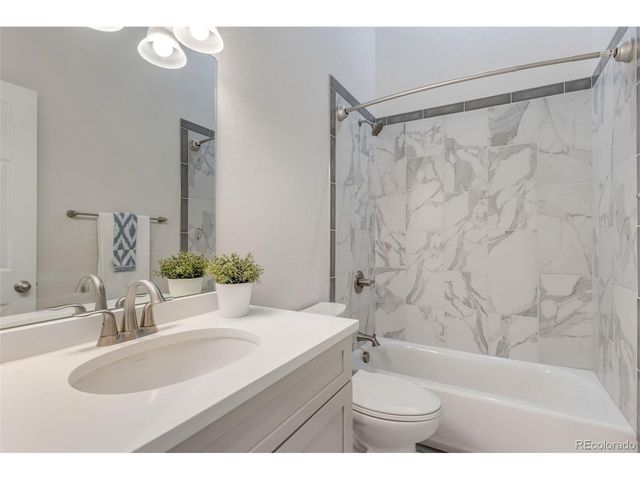 8025 N Saguaro Ridge Rd, Parker, CO 80138