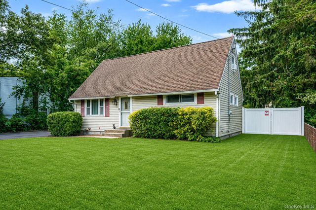 48 Marshall Drive, Selden, NY 11784