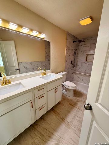 8416 FOREST RIDGE DR, San Antonio, TX 78239