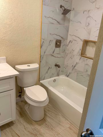 8416 FOREST RIDGE DR, San Antonio, TX 78239
