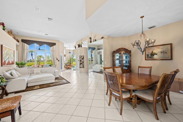 8027 N Savannah Circle, Davie, FL 33328