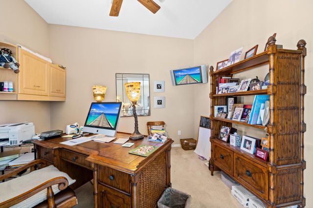 8027 N Savannah Circle, Davie, FL 33328