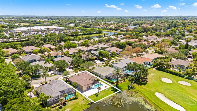 8027 N Savannah Circle, Davie, FL 33328