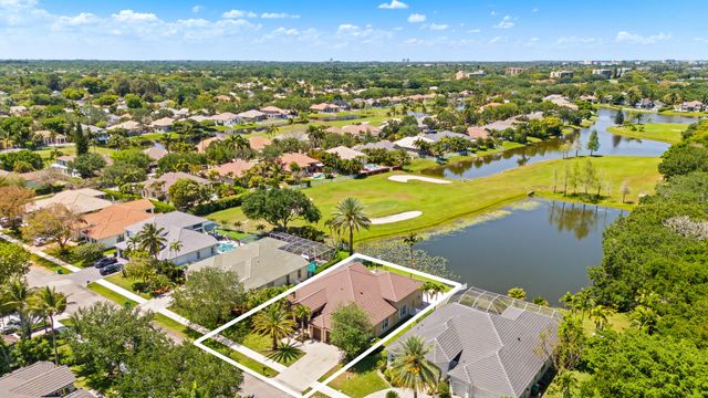 8027 N Savannah Circle, Davie, FL 33328
