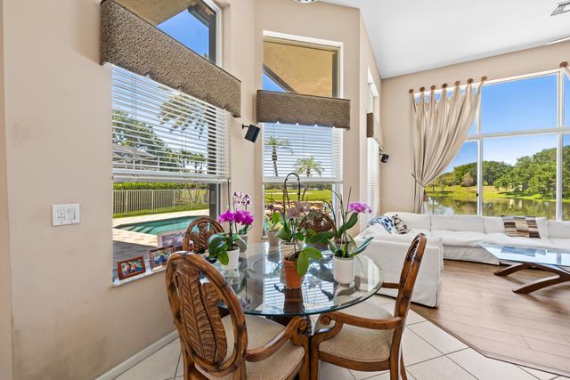 8027 N Savannah Circle, Davie, FL 33328