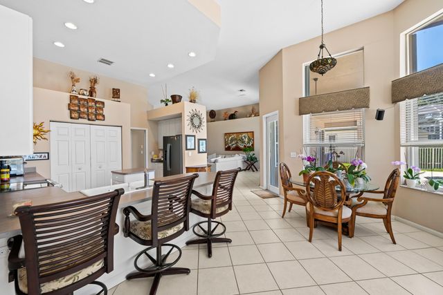 8027 N Savannah Circle, Davie, FL 33328
