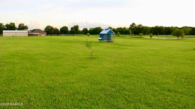 7421 W Congress Street, Duson, LA 70529
