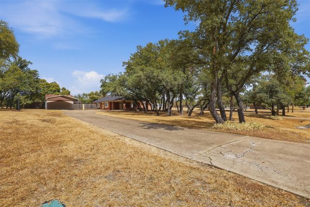 112 Fairway Drive, Willow Park, TX 76087