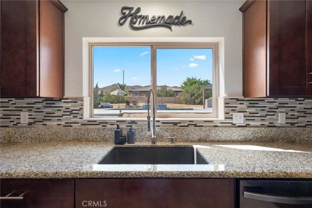 57731 San Tropeze, Yucca Valley, CA 92284