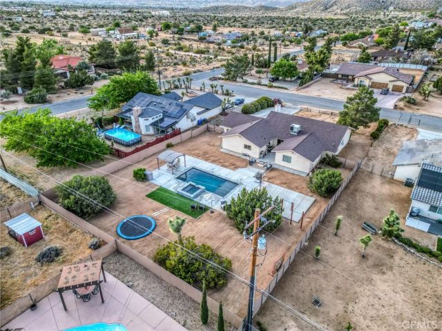 57731 San Tropeze, Yucca Valley, CA 92284