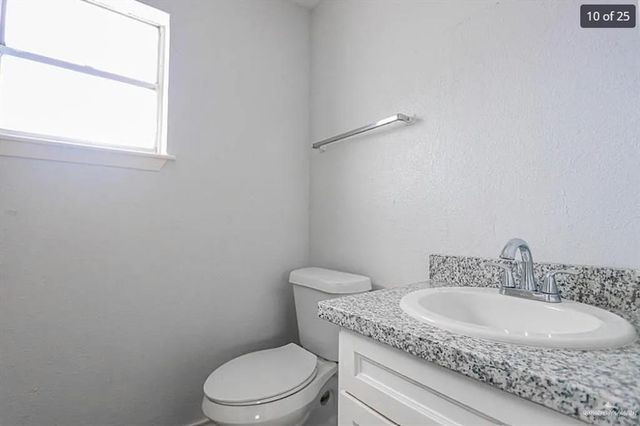 720 E Sugarcane Drive, Weslaco, TX 78599