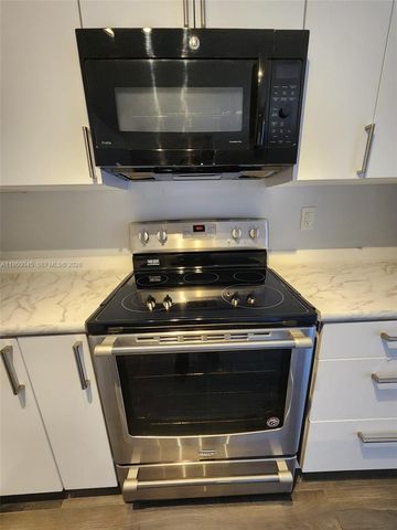 2080 SW 90th Ave C-13, Davie, FL 33324