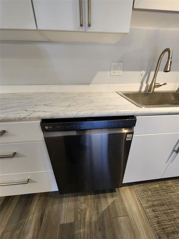 2080 SW 90th Ave C-13, Davie, FL 33324