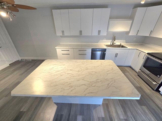 2080 SW 90th Ave C-13, Davie, FL 33324