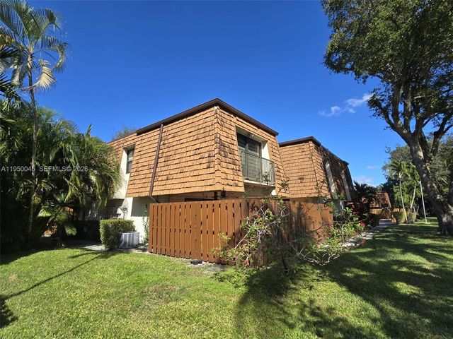 2080 SW 90th Ave C-13, Davie, FL 33324
