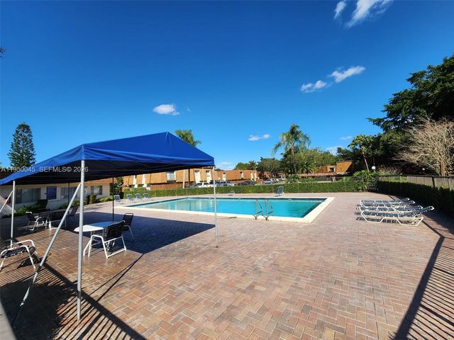 2080 SW 90th Ave C-13, Davie, FL 33324