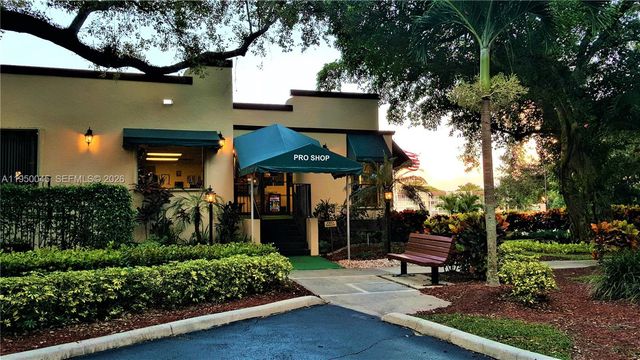 2080 SW 90th Ave C-13, Davie, FL 33324