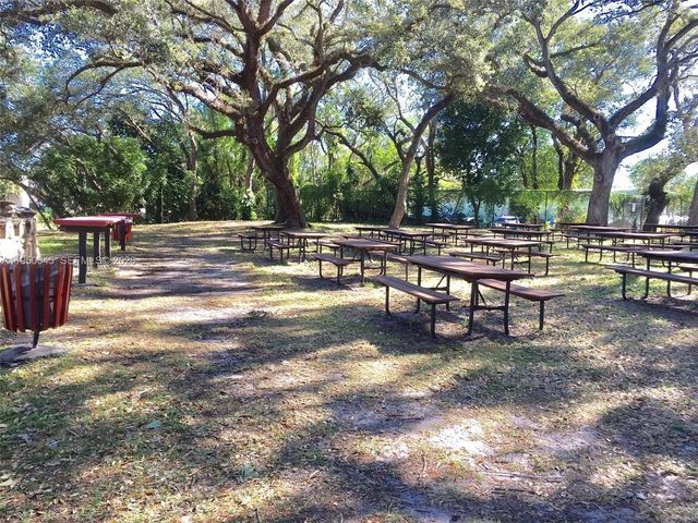 2080 SW 90th Ave C-13, Davie, FL 33324