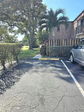 2080 SW 90th Ave C-13, Davie, FL 33324