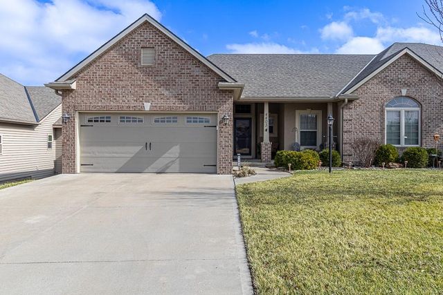 4403 Stonebridge Drive W, St Joseph, MO 64505