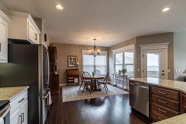 4403 Stonebridge Drive W, St Joseph, MO 64505