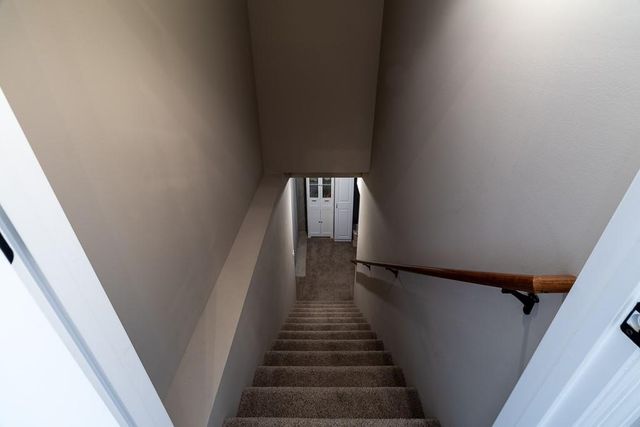 4403 Stonebridge Drive W, St Joseph, MO 64505