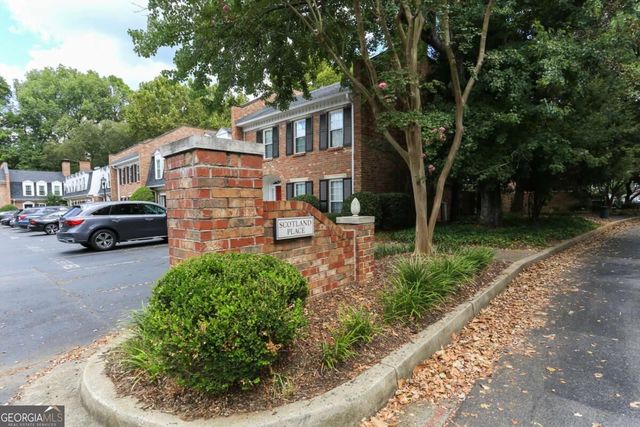 11 Scotland Place NW, Atlanta, GA 30318