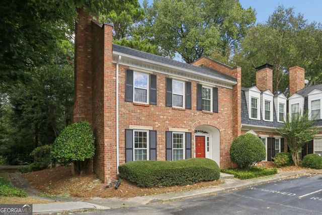 11 Scotland Place NW, Atlanta, GA 30318