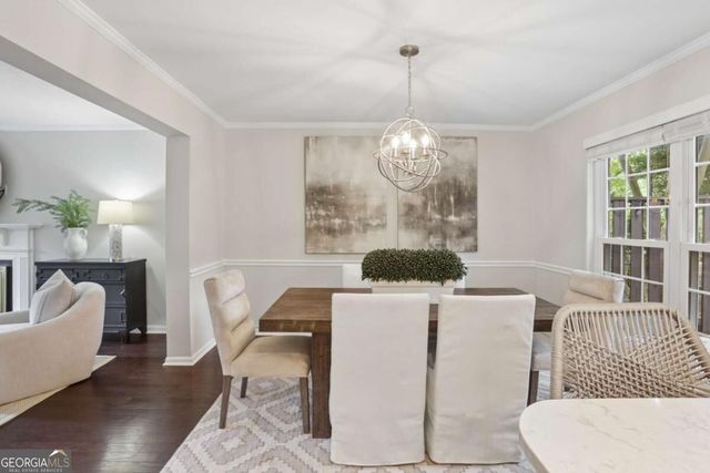 11 Scotland Place NW, Atlanta, GA 30318