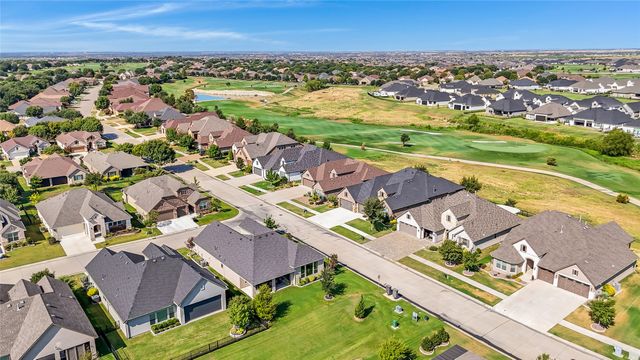 9716 Siltstone Drive, Denton, TX 76207