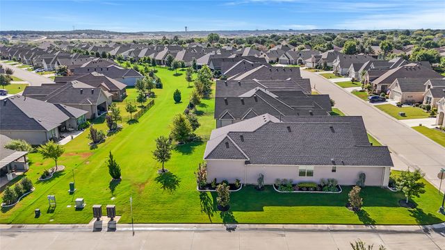 9716 Siltstone Drive, Denton, TX 76207