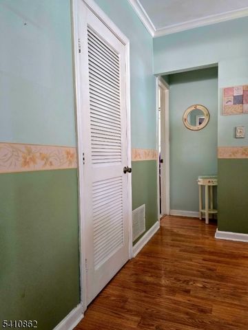 111 Central St, Manville Boro, NJ 08835