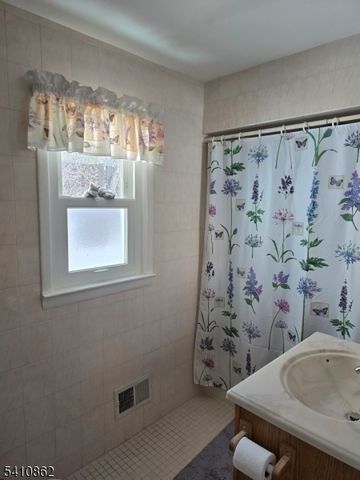 111 Central St, Manville Boro, NJ 08835