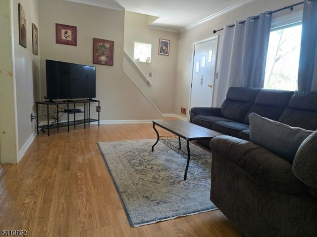 111 Central St, Manville Boro, NJ 08835