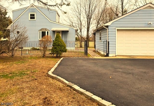 111 Central St, Manville Boro, NJ 08835