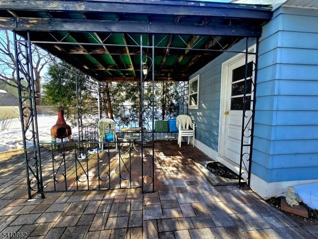 111 Central St, Manville Boro, NJ 08835