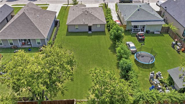 2128 RW Bivens Lane, Fort Worth, TX 76105