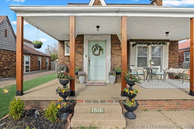 1516 S College Avenue, Tulsa, OK 74104