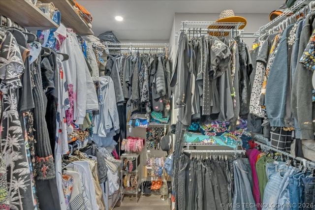 1516 S College Avenue, Tulsa, OK 74104