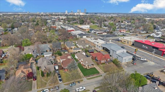 1516 S College Avenue, Tulsa, OK 74104