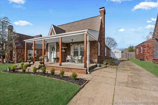 1516 S College Avenue, Tulsa, OK 74104