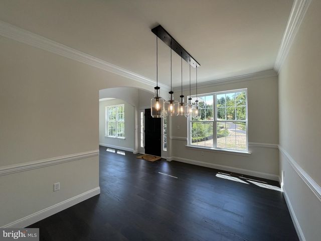 10 HIDDEN POND DR, Reading, PA 19607