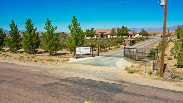 10155 N Ambush Drive, Kingman, AZ 86401