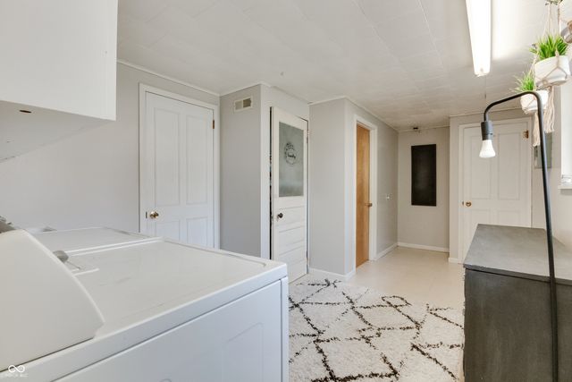 601 Sherwood Drive, Crawfordsville, IN 47933