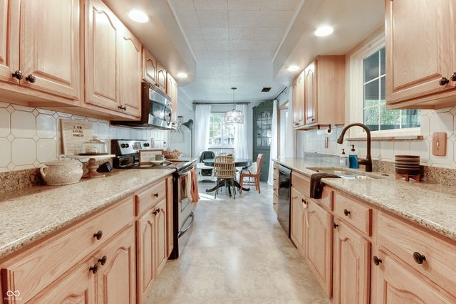 601 Sherwood Drive, Crawfordsville, IN 47933