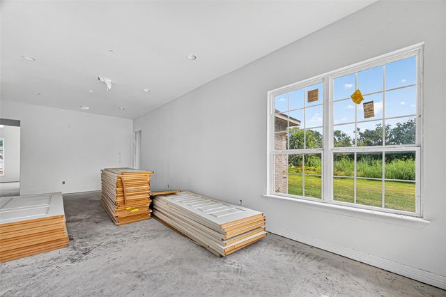 1013 Battlebell Road, Highlands, TX 77562