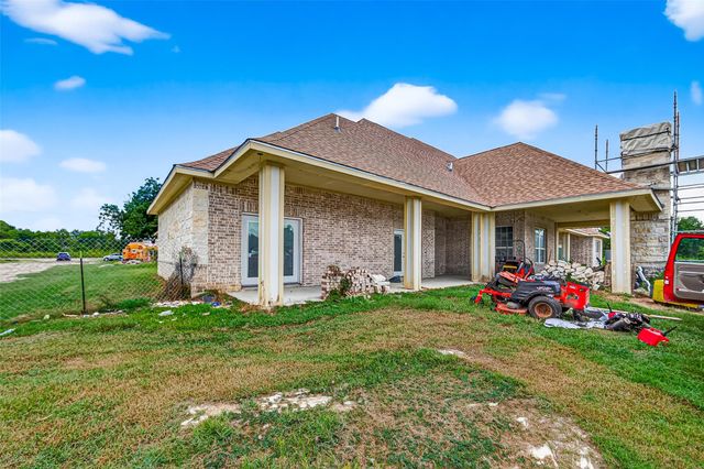 1013 Battlebell Road, Highlands, TX 77562