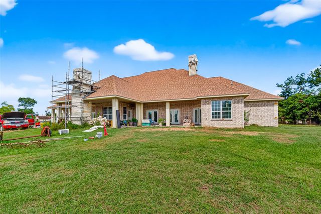 1013 Battlebell Road, Highlands, TX 77562