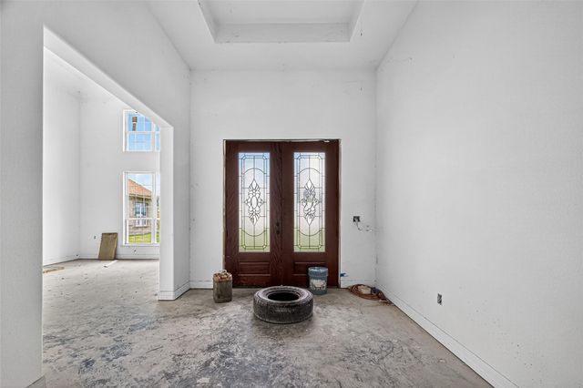 1013 Battlebell Road, Highlands, TX 77562