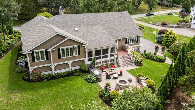 11 Hillcrest Road, Weston, MA 02493